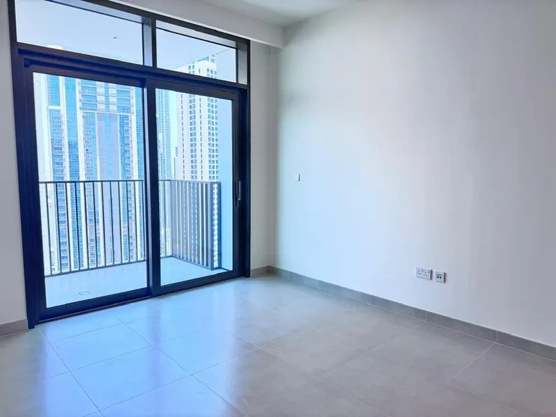 1-bedroom apartment for rent with Creek and skyline view, Creek Palace